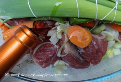 ボジョレ・ヌーボーによく合う!とろける牛肉の赤ワイン煮込みを作ろう